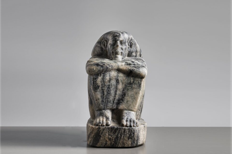 Statua-cubo-del-sacerdote-Merenptah